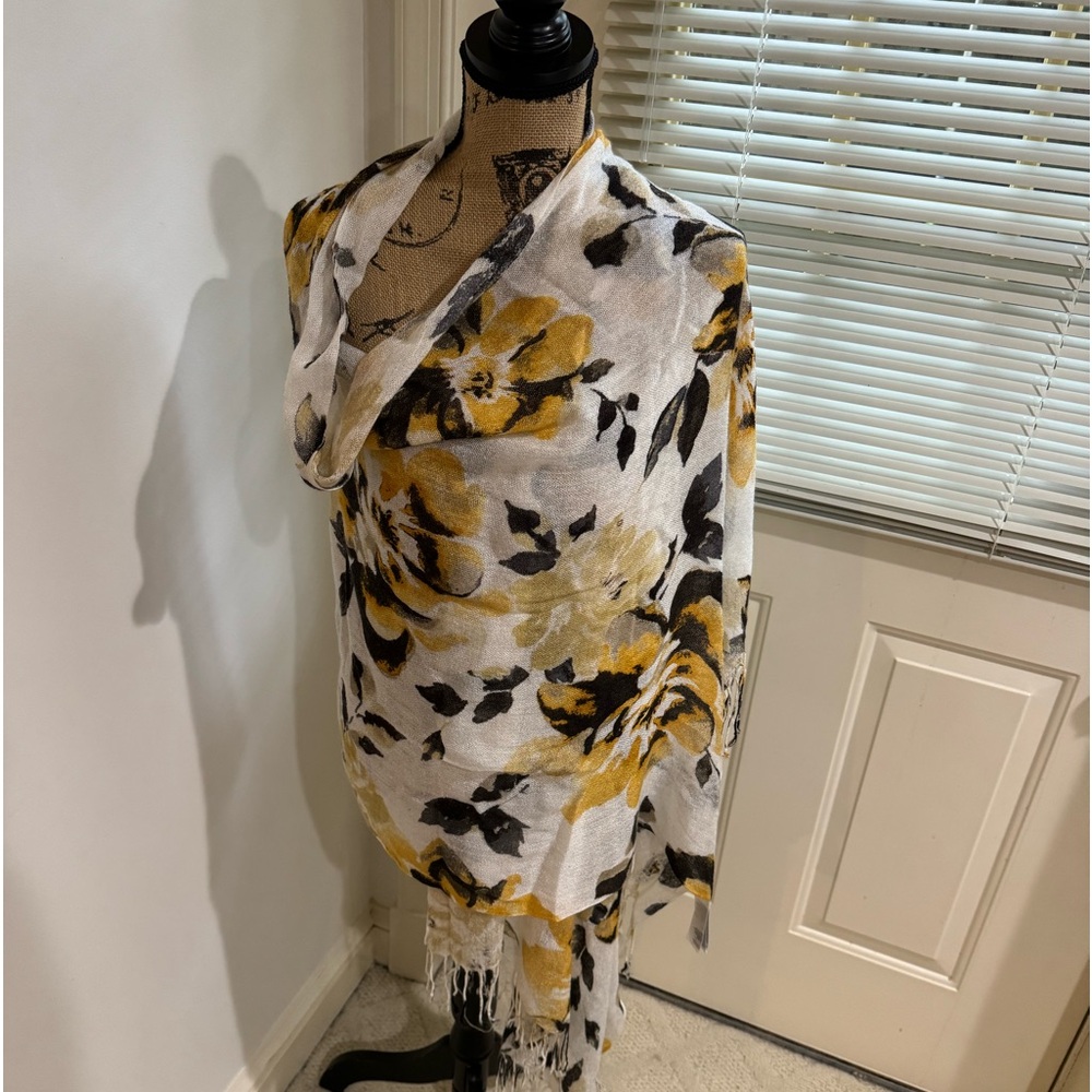 H&M gorgeous yellow, grey and off white shawl / wrap